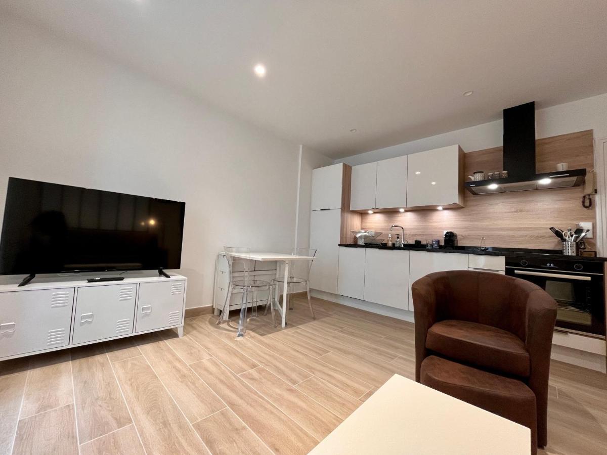 Apartment Lumineux 2 Pieces, Coeur De Saint-jean-de-luz, Proche Et Commerces, Avec Wifi - Fr-1-239-1002 *
